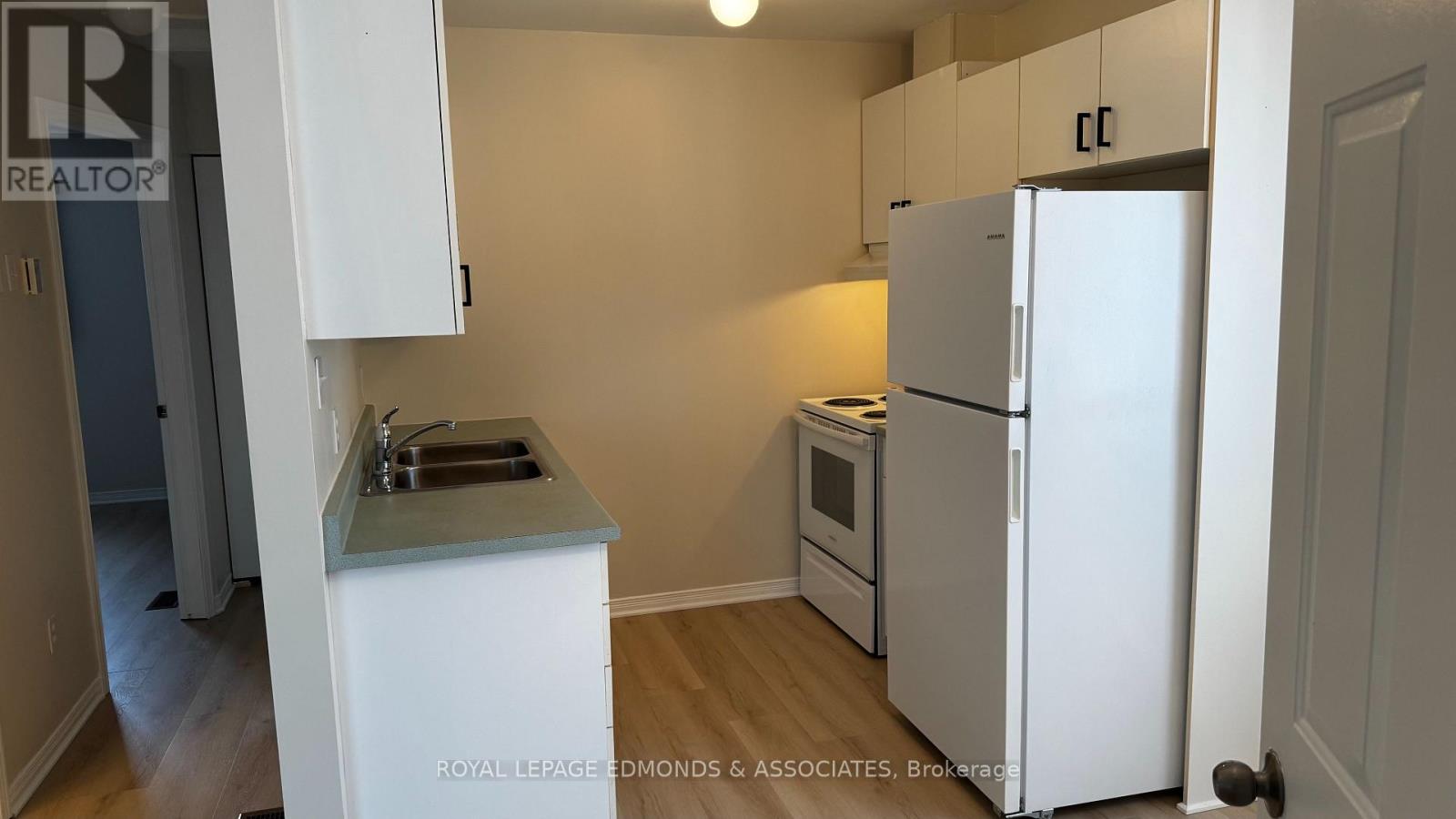 441 MACKAY STREET - 5