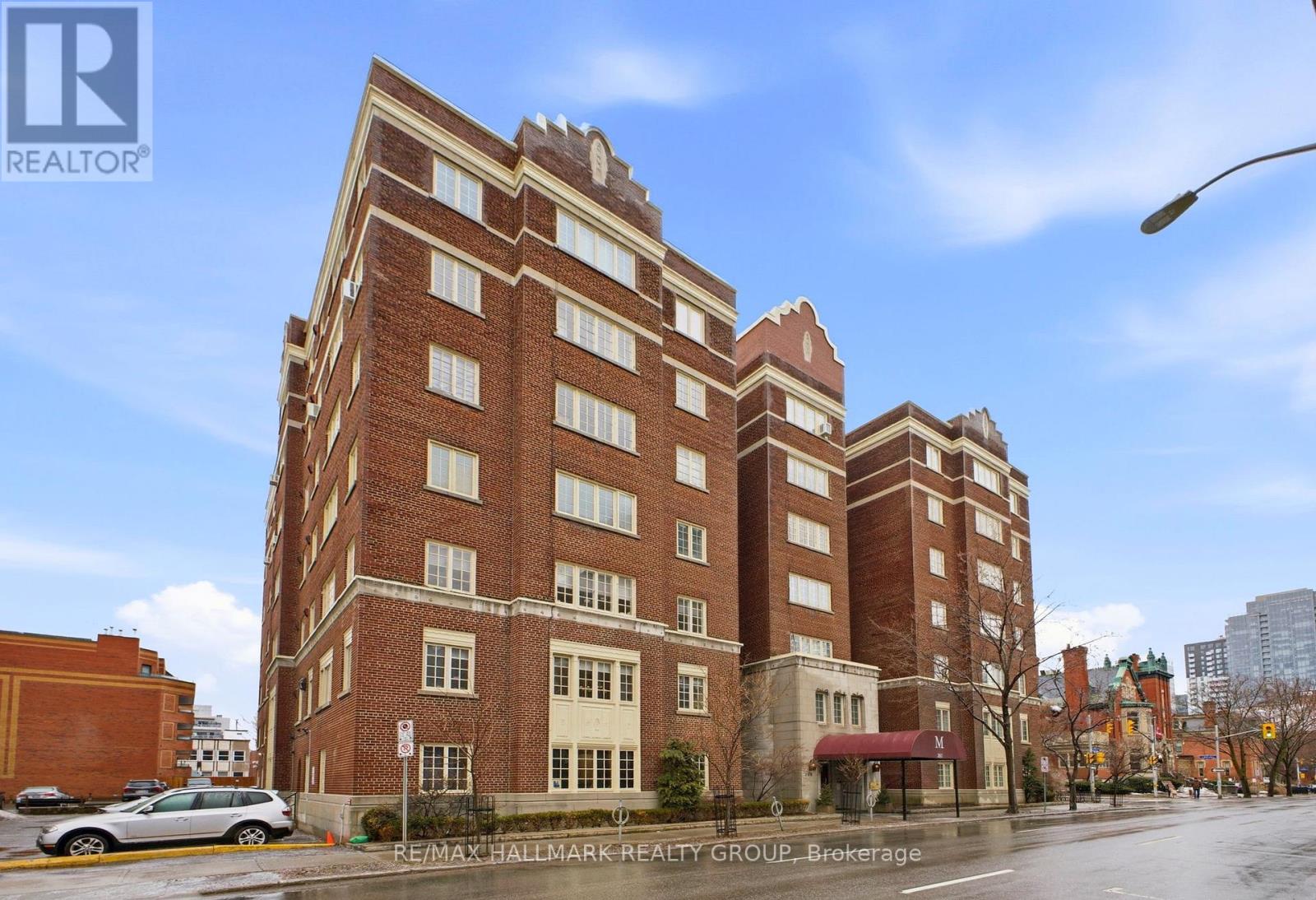 #1C 260 METCALFE STREET - 1