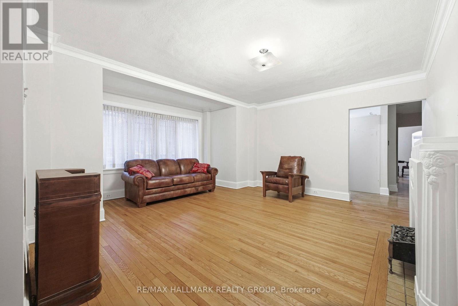 1C - 260 METCALFE STREET — photo 10