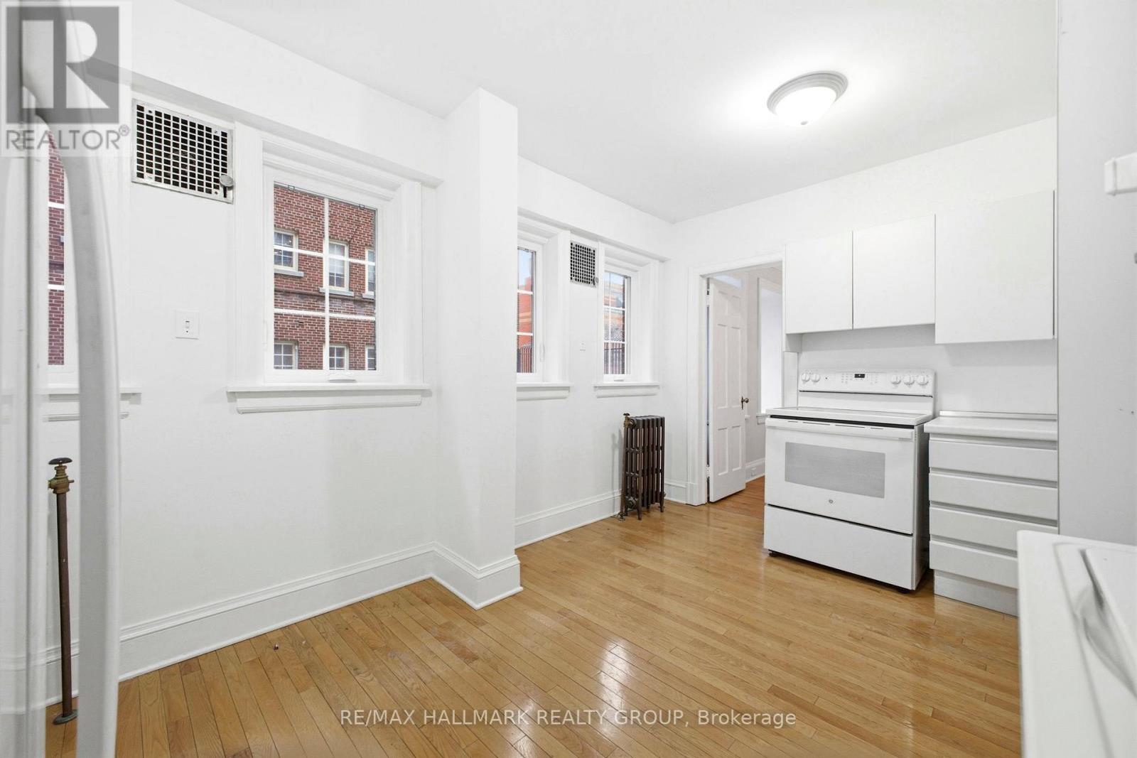 1C - 260 METCALFE STREET — photo 18