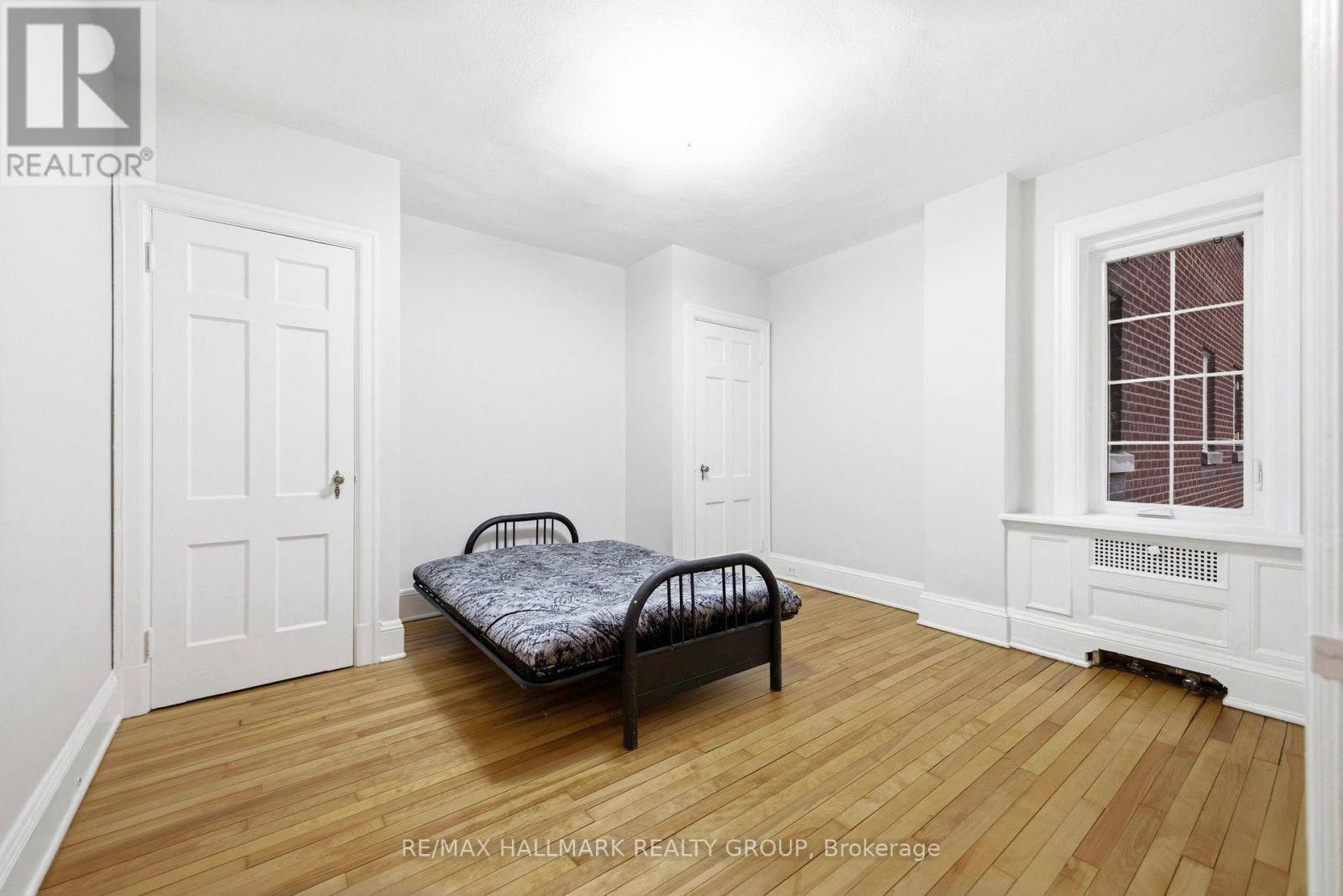 1C - 260 METCALFE STREET — photo 24