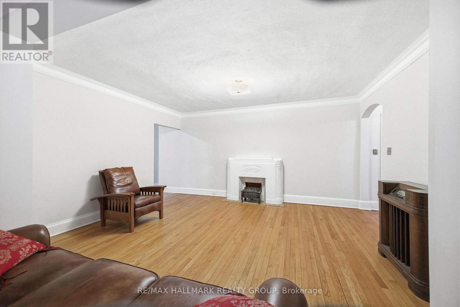 1C - 260 METCALFE STREET — photo 8