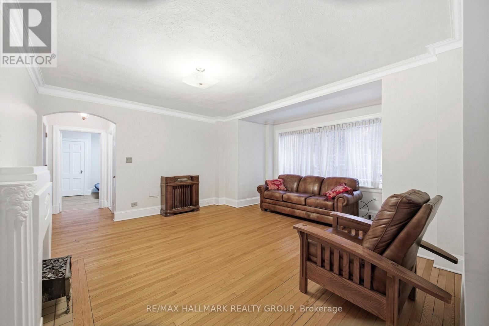 1C - 260 METCALFE STREET — photo 9