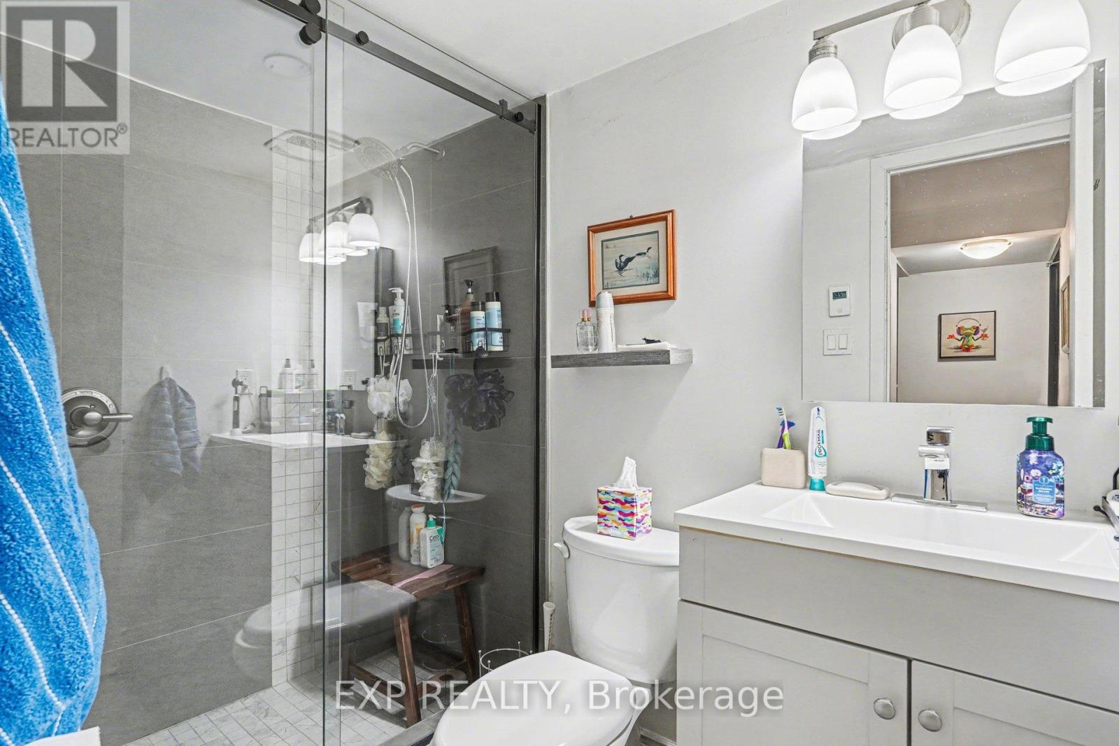 56 GLAMORGAN DRIVE — photo 22
