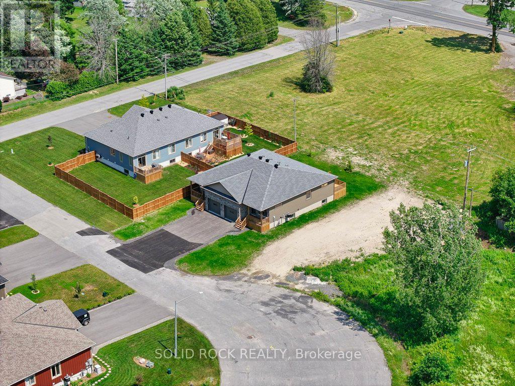 9 BILLINGS AVENUE W - 12