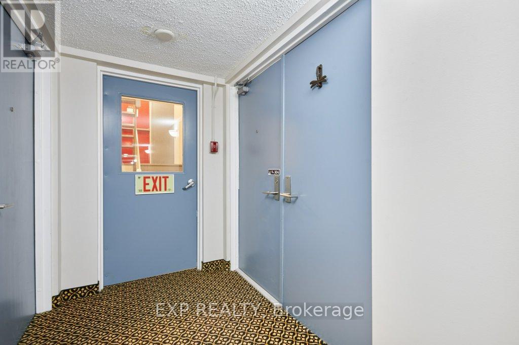 #304 109 KING STREET E - 8
