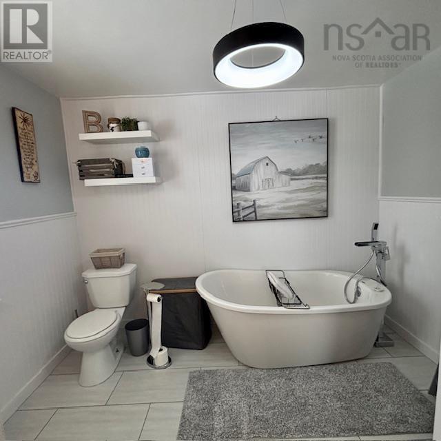 Property 34 of 34 of 633 King Street