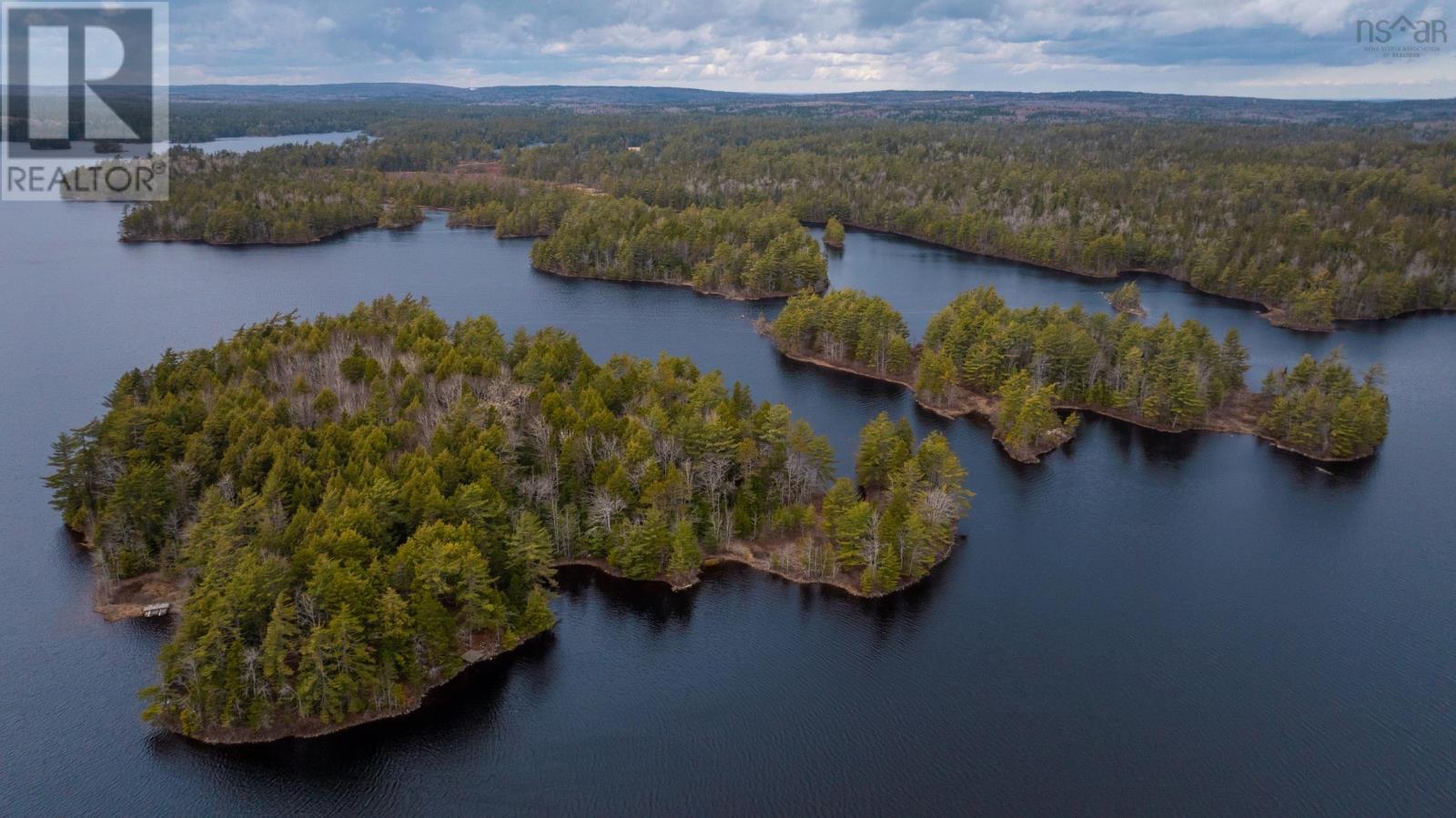 Property 44 of 49 of 79 147 Heritage Way