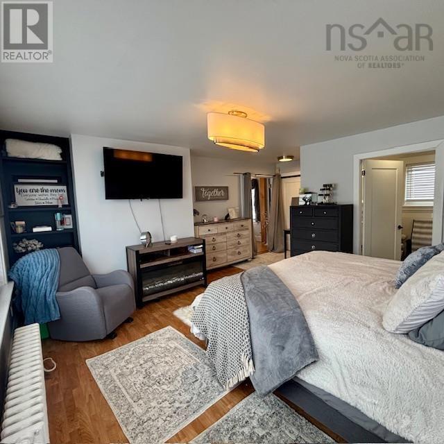 Property 19 of 34 of 633 King Street