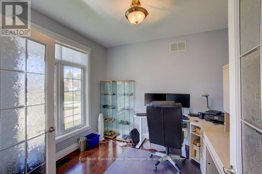 196 BIRCHWOOD AVENUE - 13