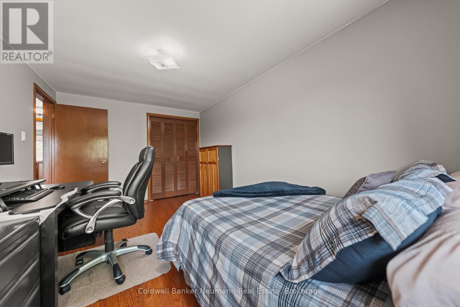 61 BELLEVUE STREET — photo 25