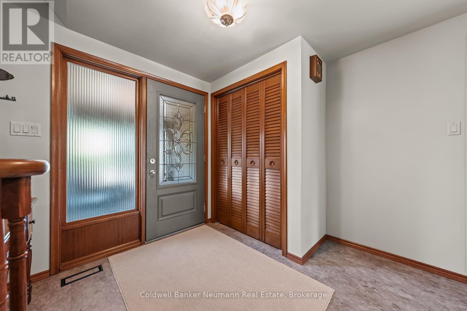 61 BELLEVUE STREET — photo 7