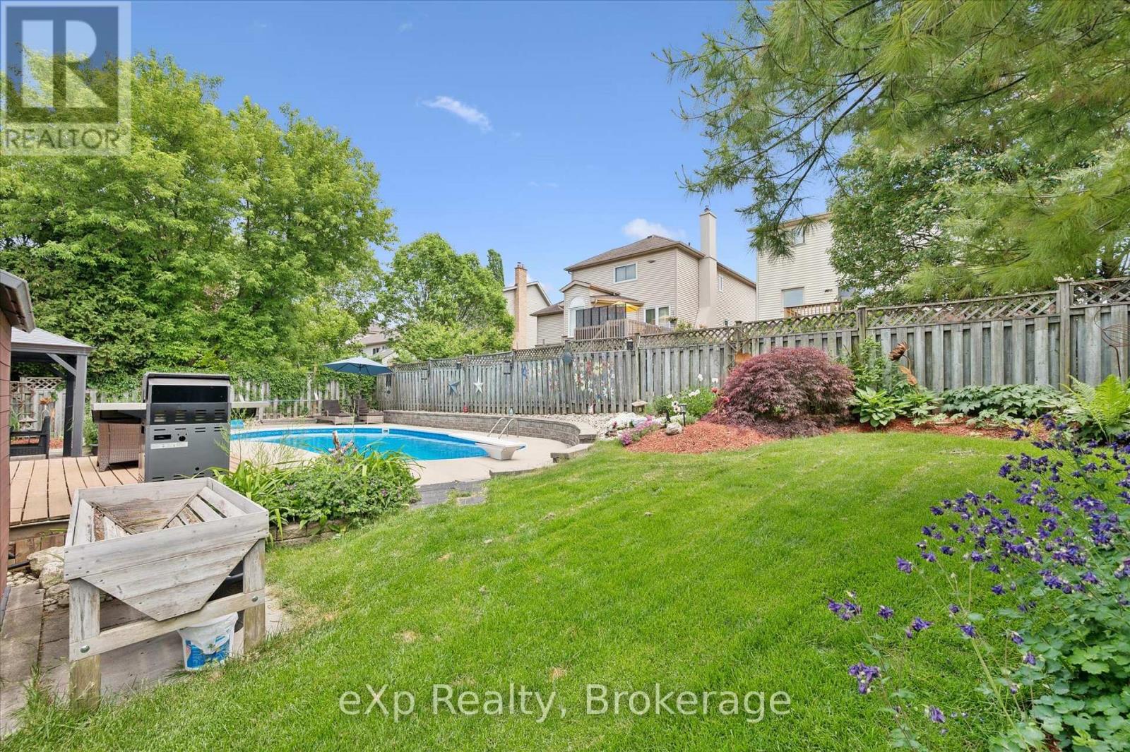39 CELIA CRESCENT - 39