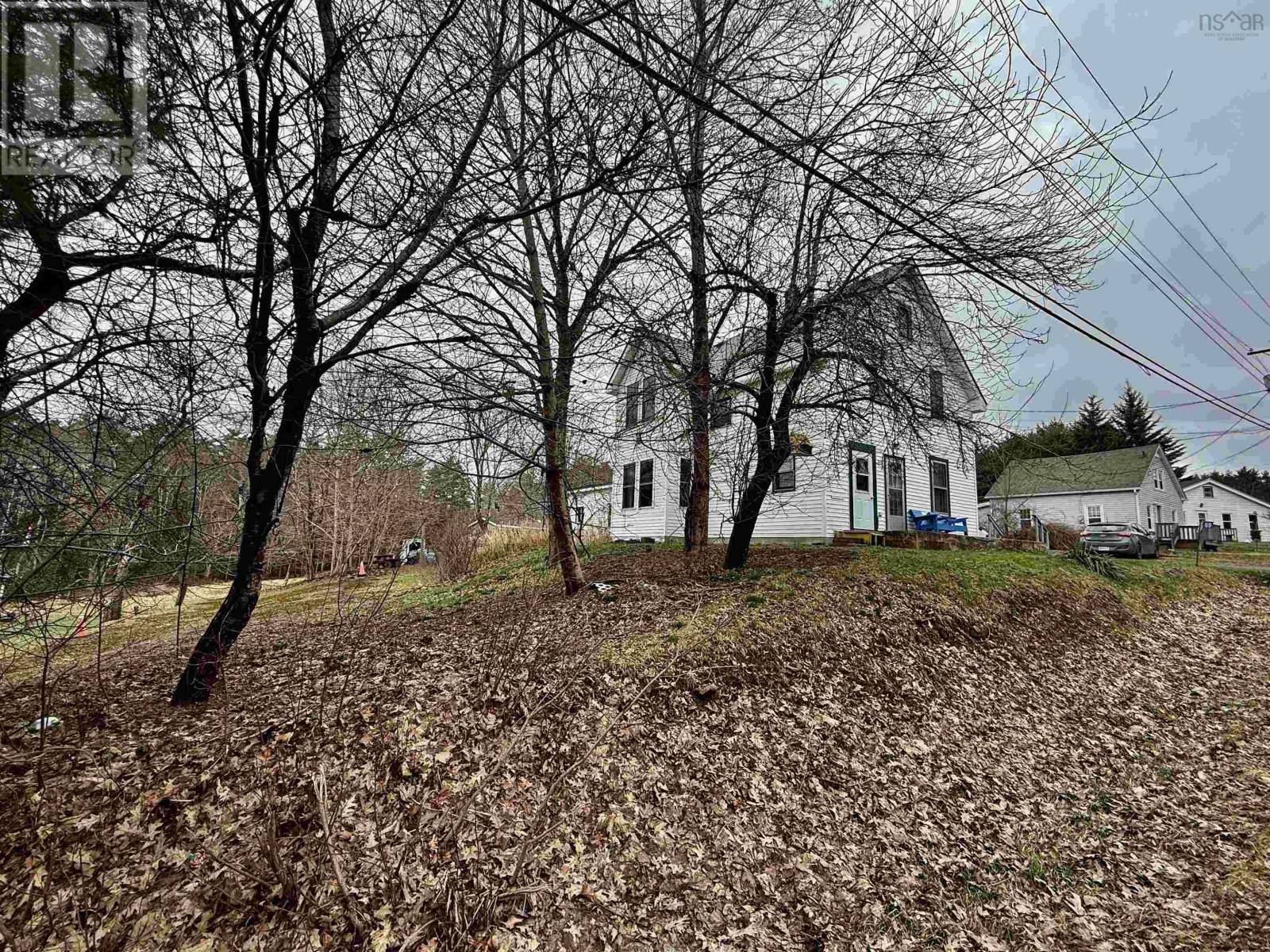 Property 25 of 30 of 69 Oakhill Road