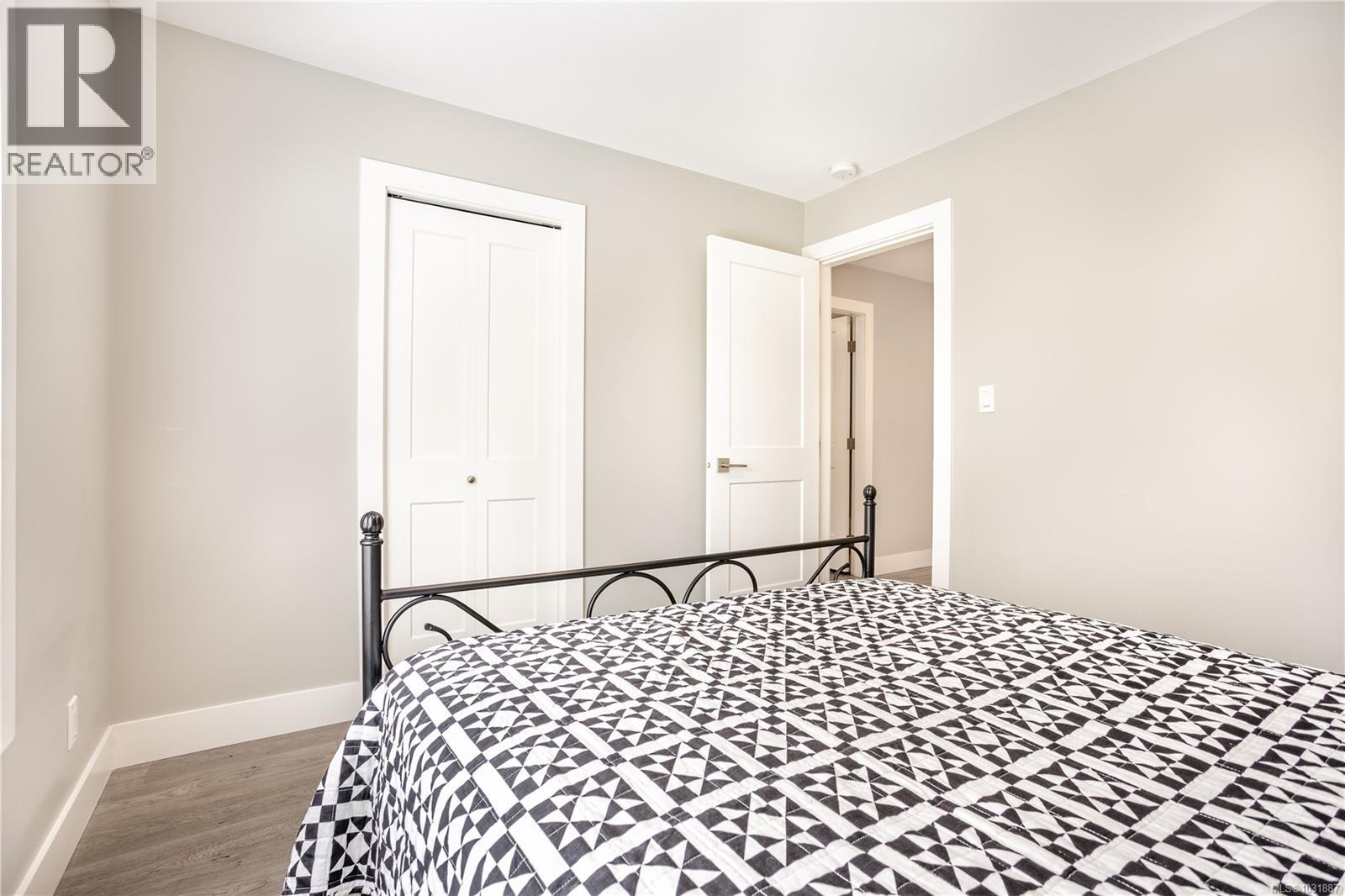 269 Westwood Rd - 24