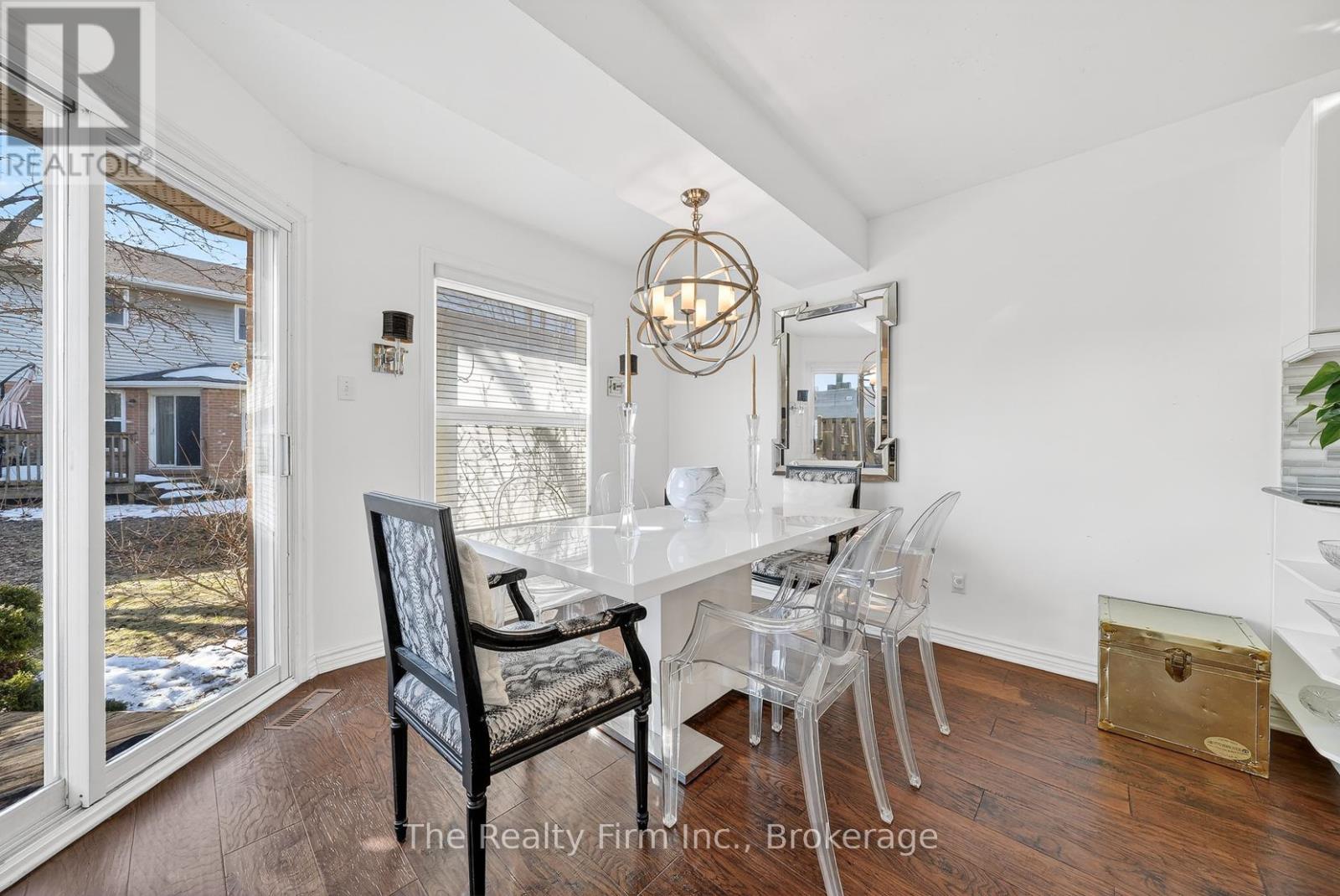 dining area with patio