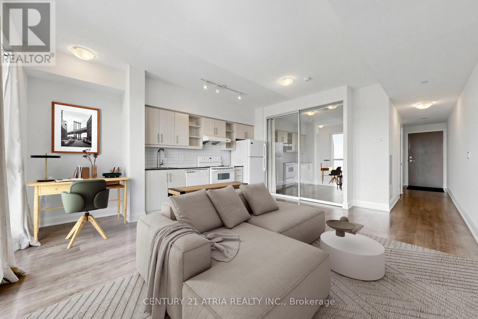 607 - 160 VANDERHOOF AVENUE