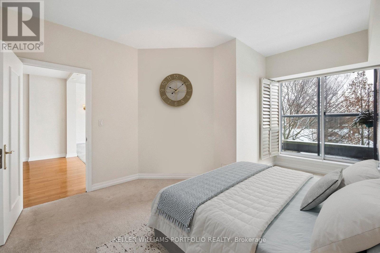 #702 2727 YONGE STREET - 17
