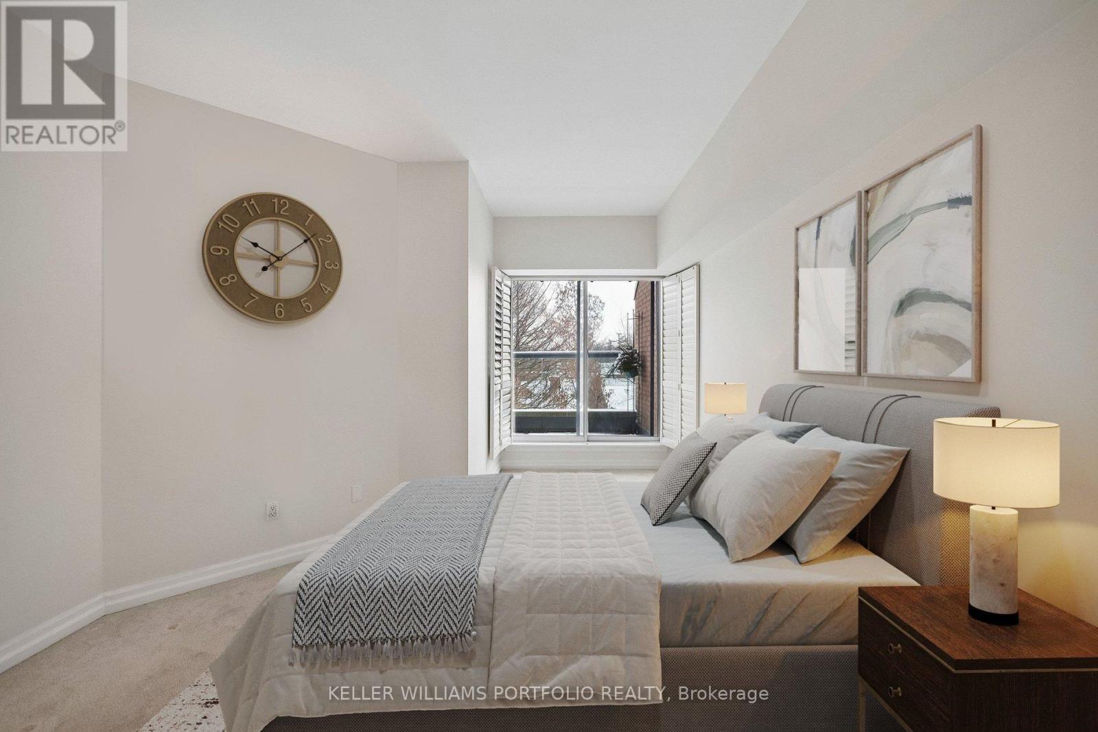 #702 2727 YONGE STREET - 18