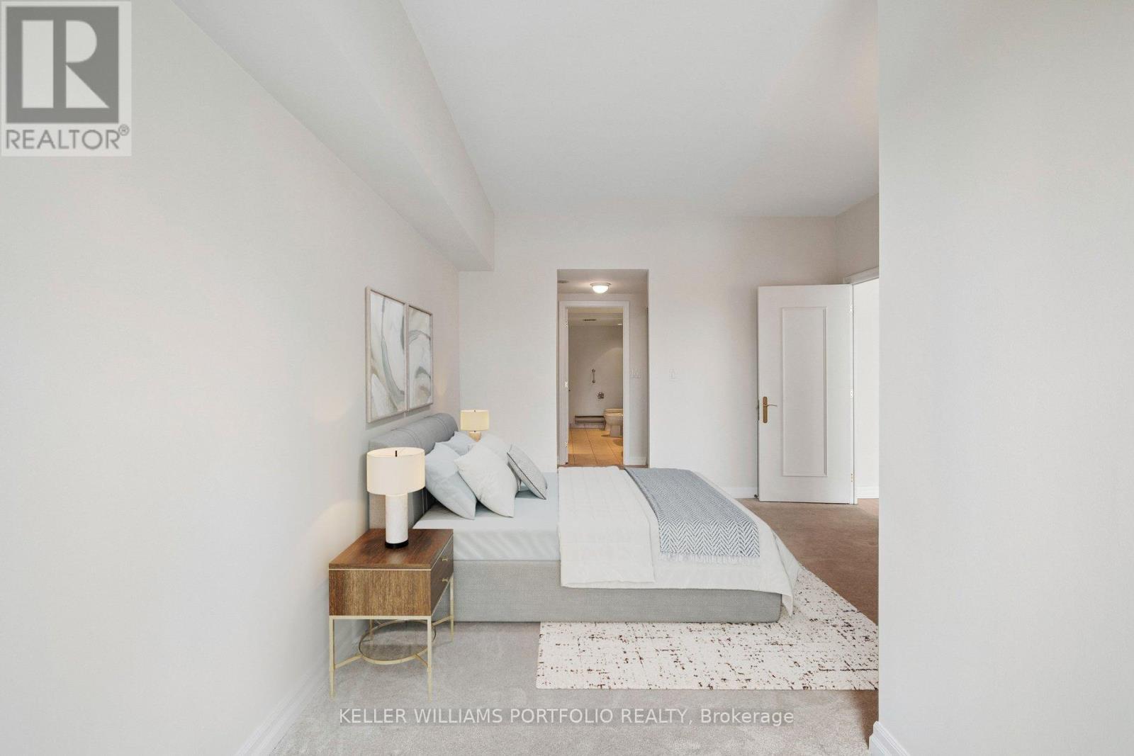 #702 2727 YONGE STREET - 19