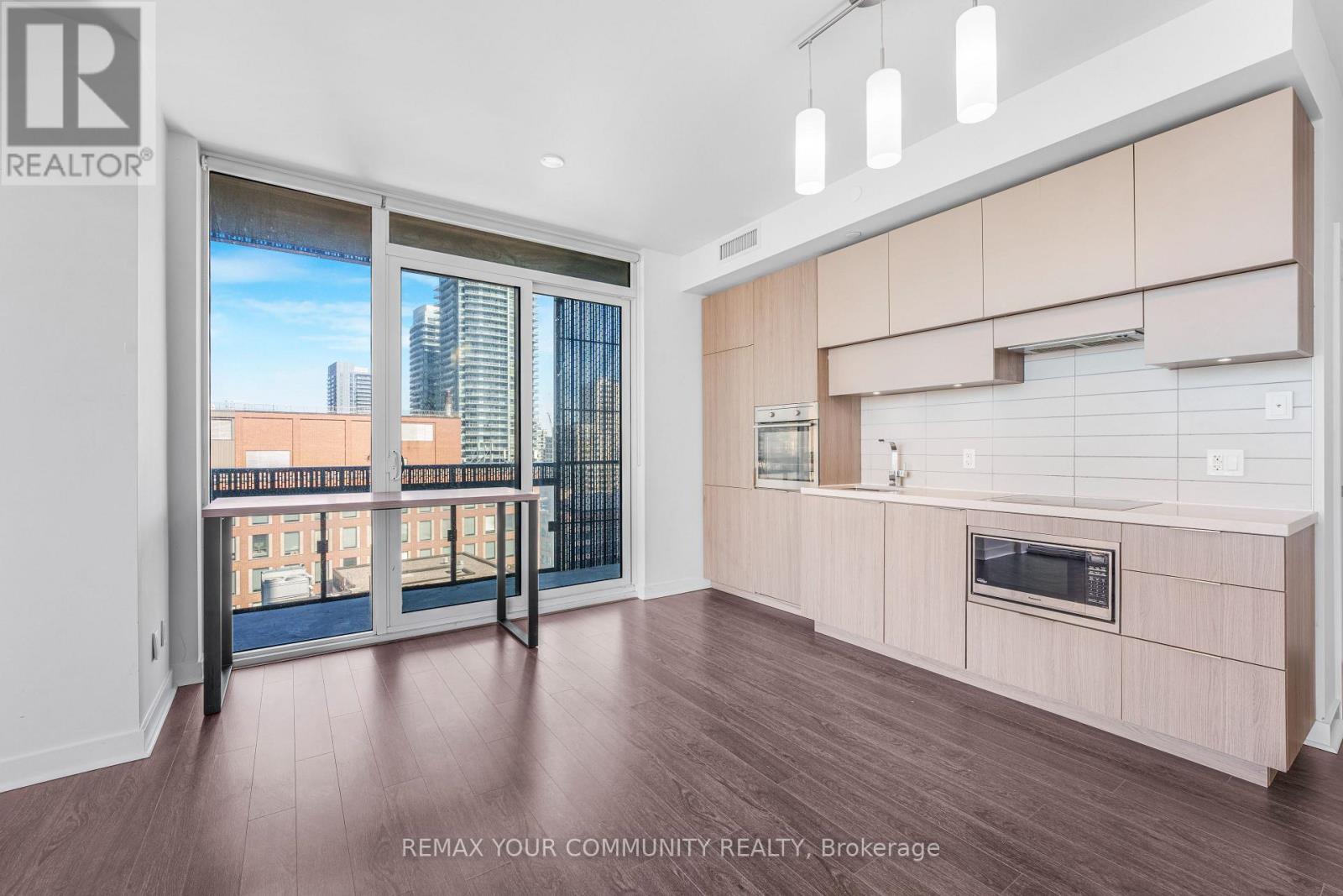 #1108 8 EGLINTON AVENUE - 4