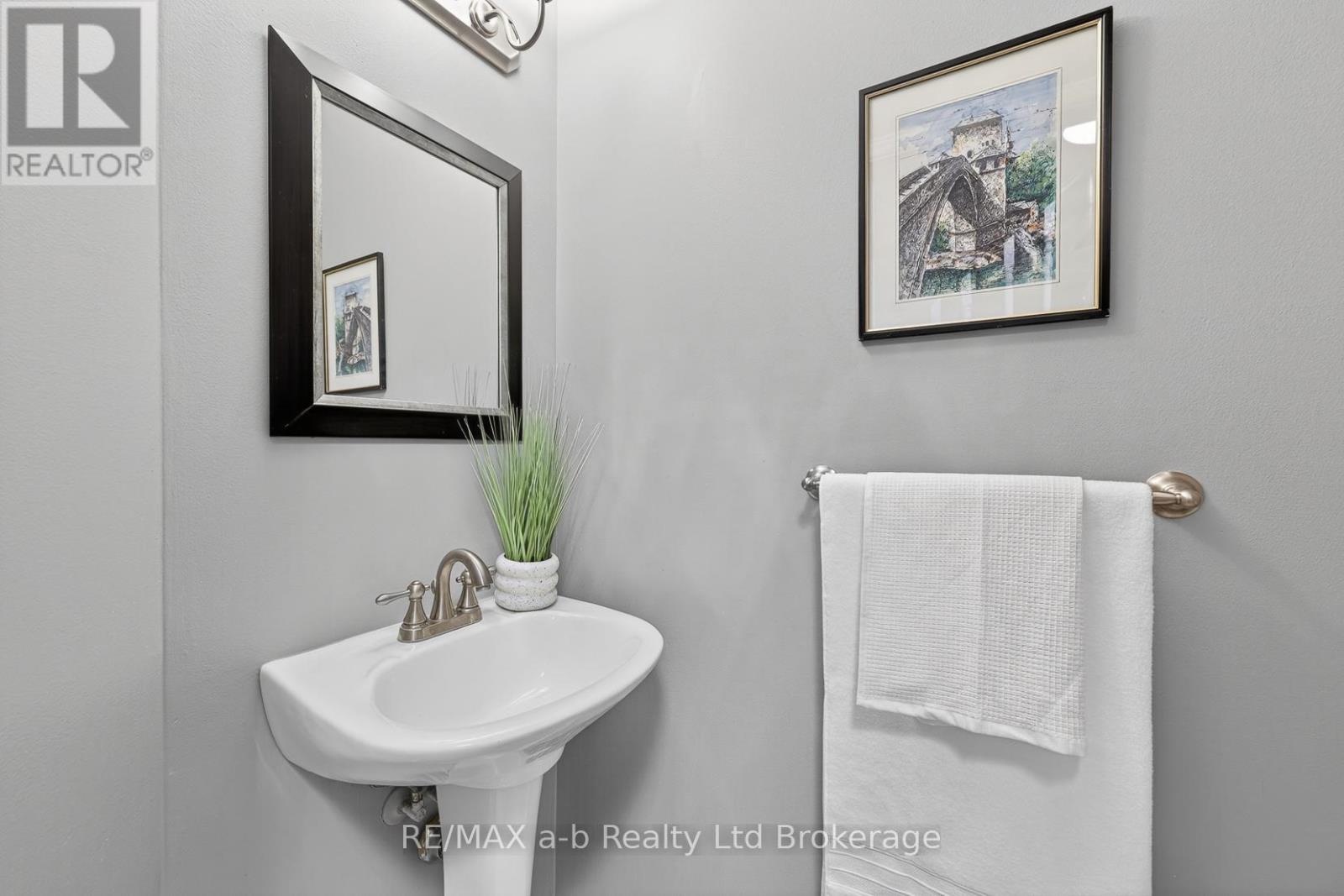 185 CARNEGIE STREET — photo 15