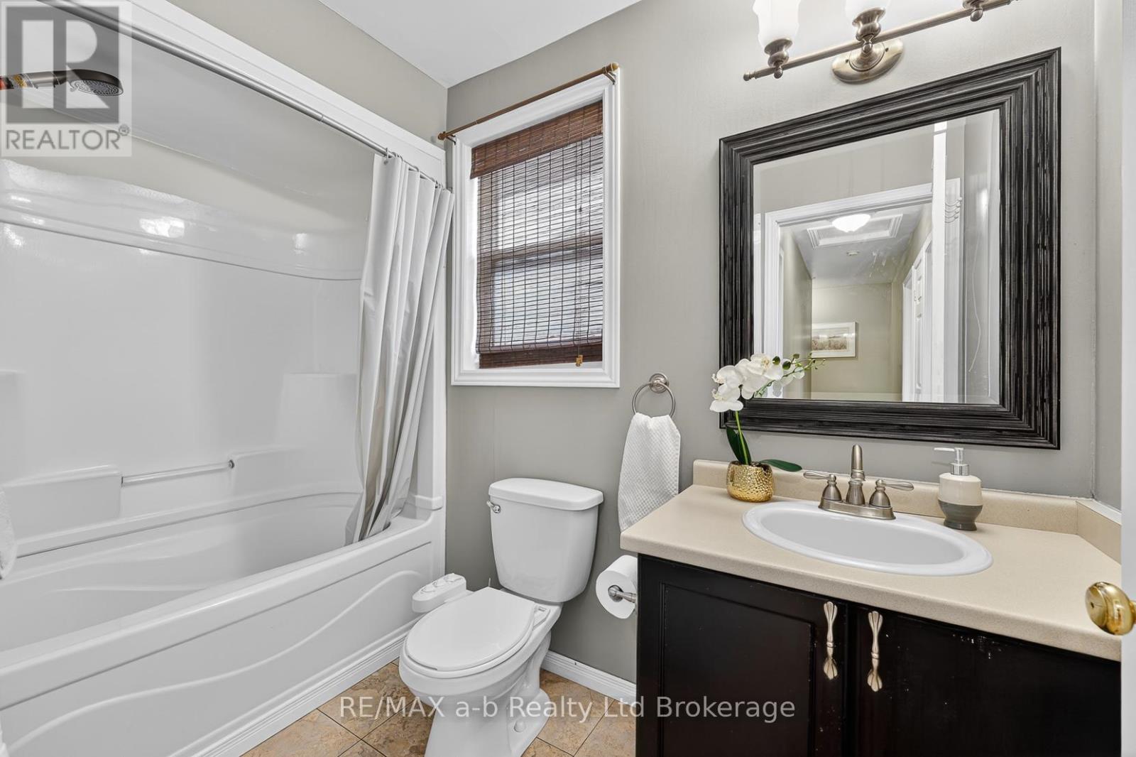 185 CARNEGIE STREET — photo 18