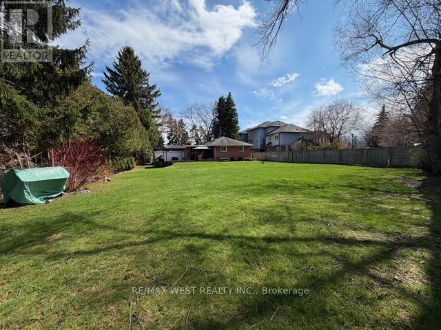 1184 KINGSTON RD ROAD N - 10