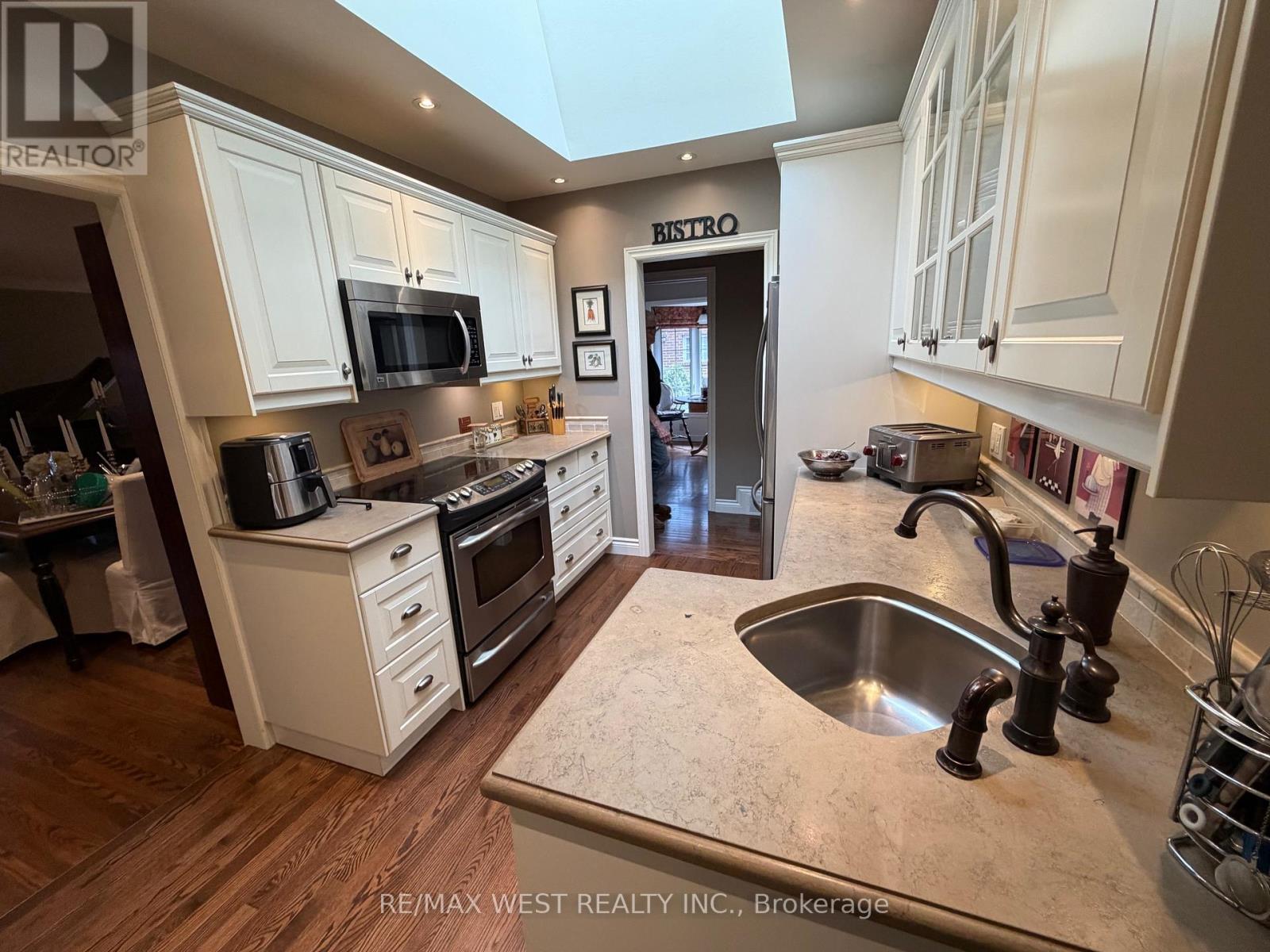 1184 KINGSTON RD ROAD N - 14