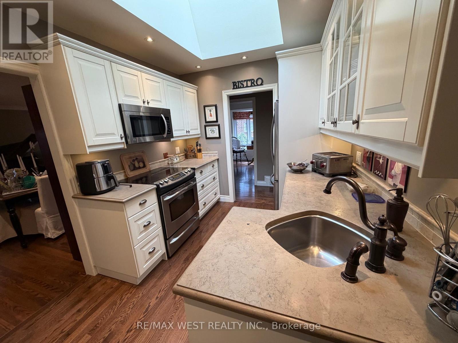 1184 KINGSTON RD ROAD N - 15