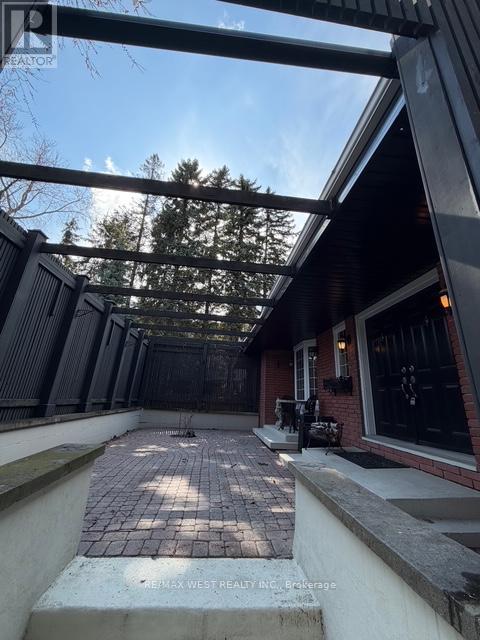 1184 KINGSTON RD ROAD N - 2