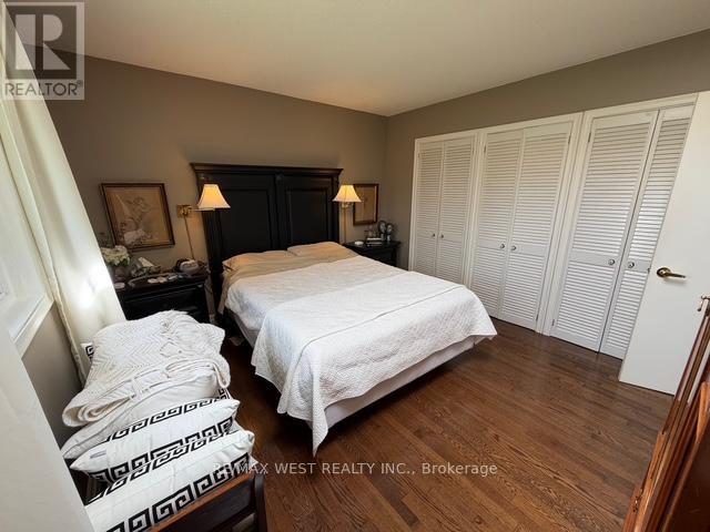 1184 KINGSTON RD ROAD N - 38