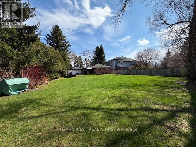 1184 KINGSTON RD ROAD N - 8