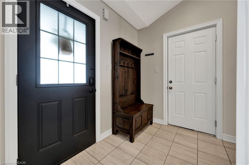 335 KROTZ Street W, Listowel, Ontario, N4W0H8 — Photo 4