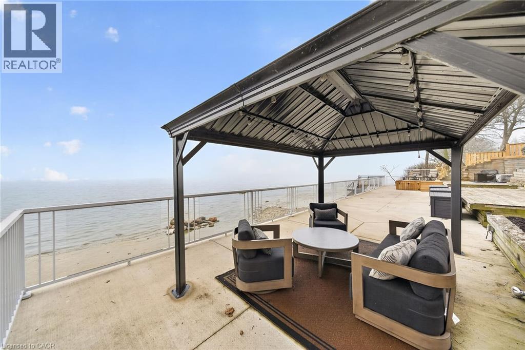 108 LAKESIDE Drive - 40