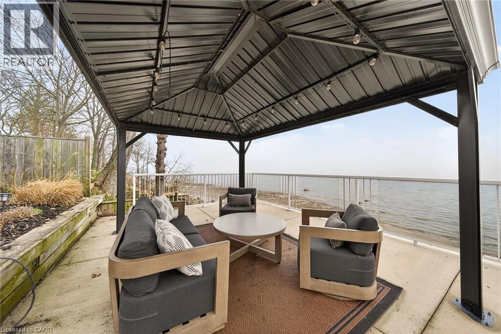 108 LAKESIDE Drive - 41