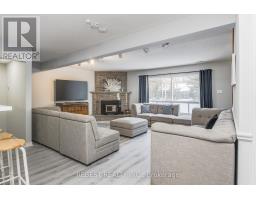 Den - #b - 910 Concession Rd 17 W, Tiny, ON L9M1R3 Photo 8
