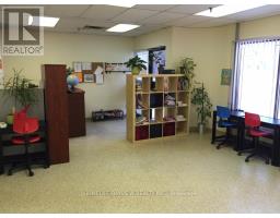 Unit 22 - 1111 Flint Road, Toronto, ON M3J3C7 Photo 9