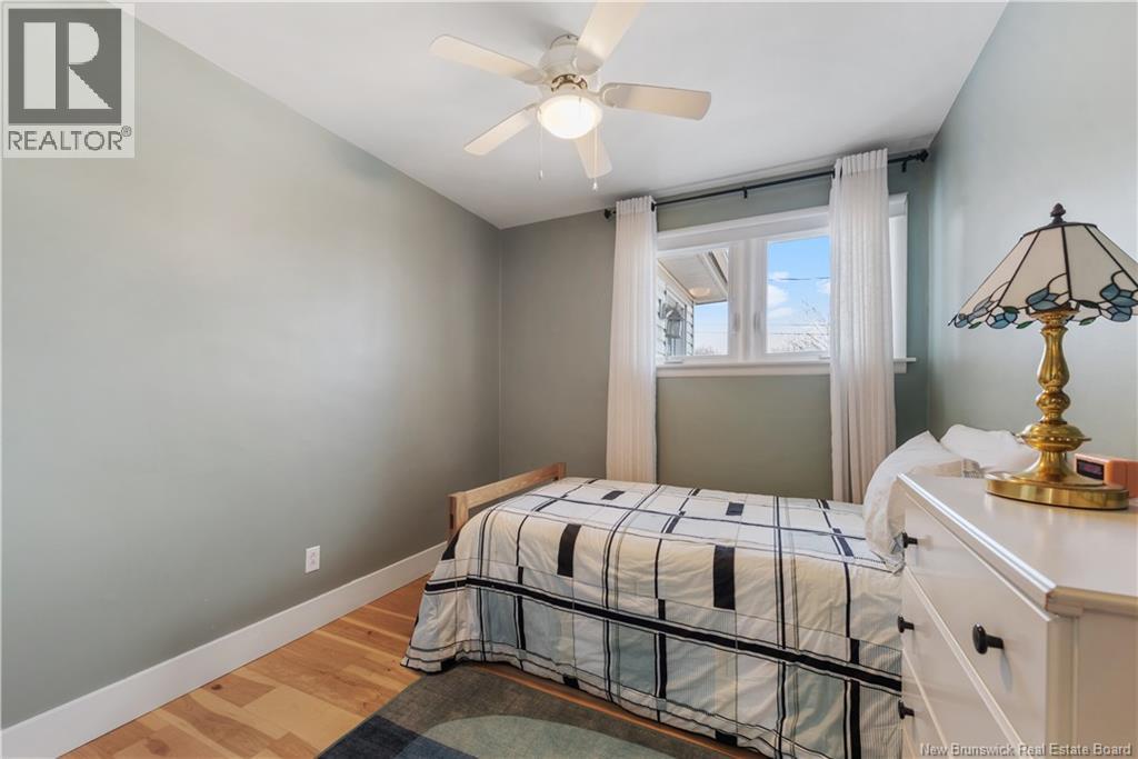 126 Chesswood Drive - 12