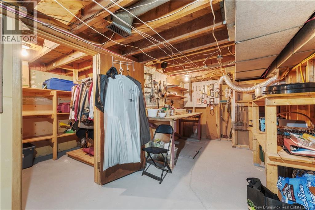 126 Chesswood Drive - 20