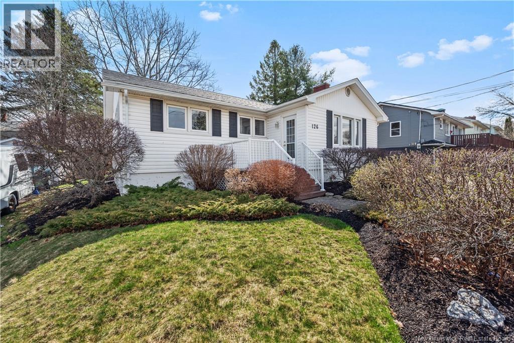 126 Chesswood Drive - 21