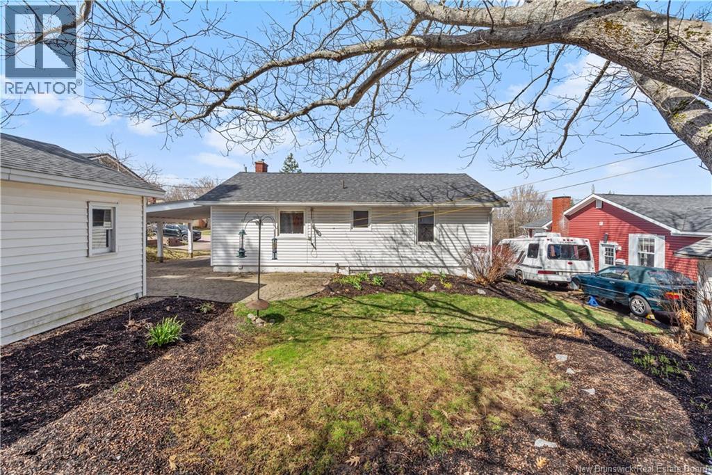 126 Chesswood Drive - 26
