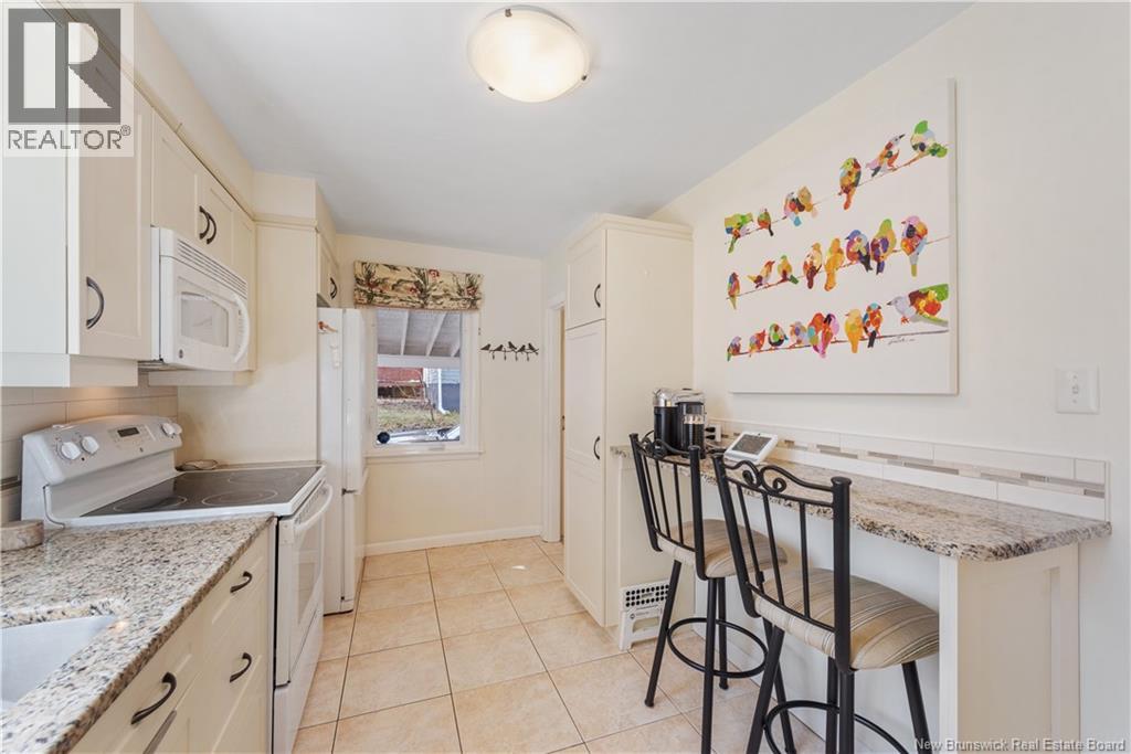 126 Chesswood Drive - 6