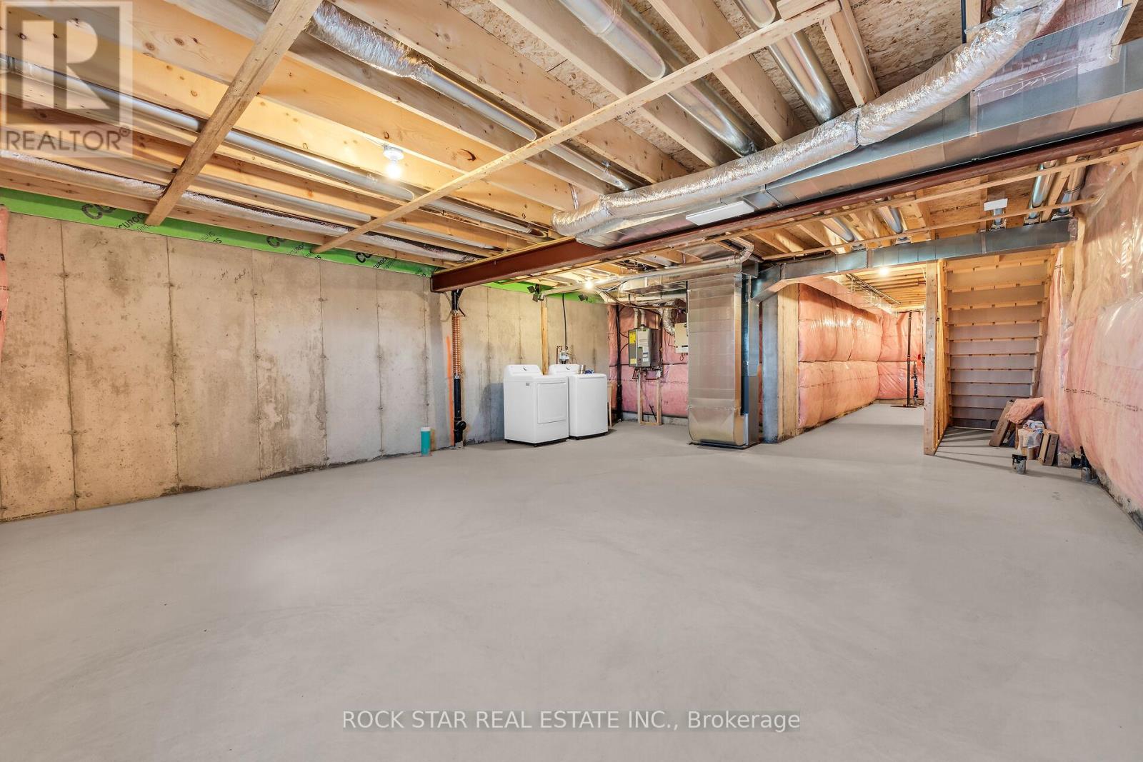 63 LLOYD DAVIES WAY — photo 36