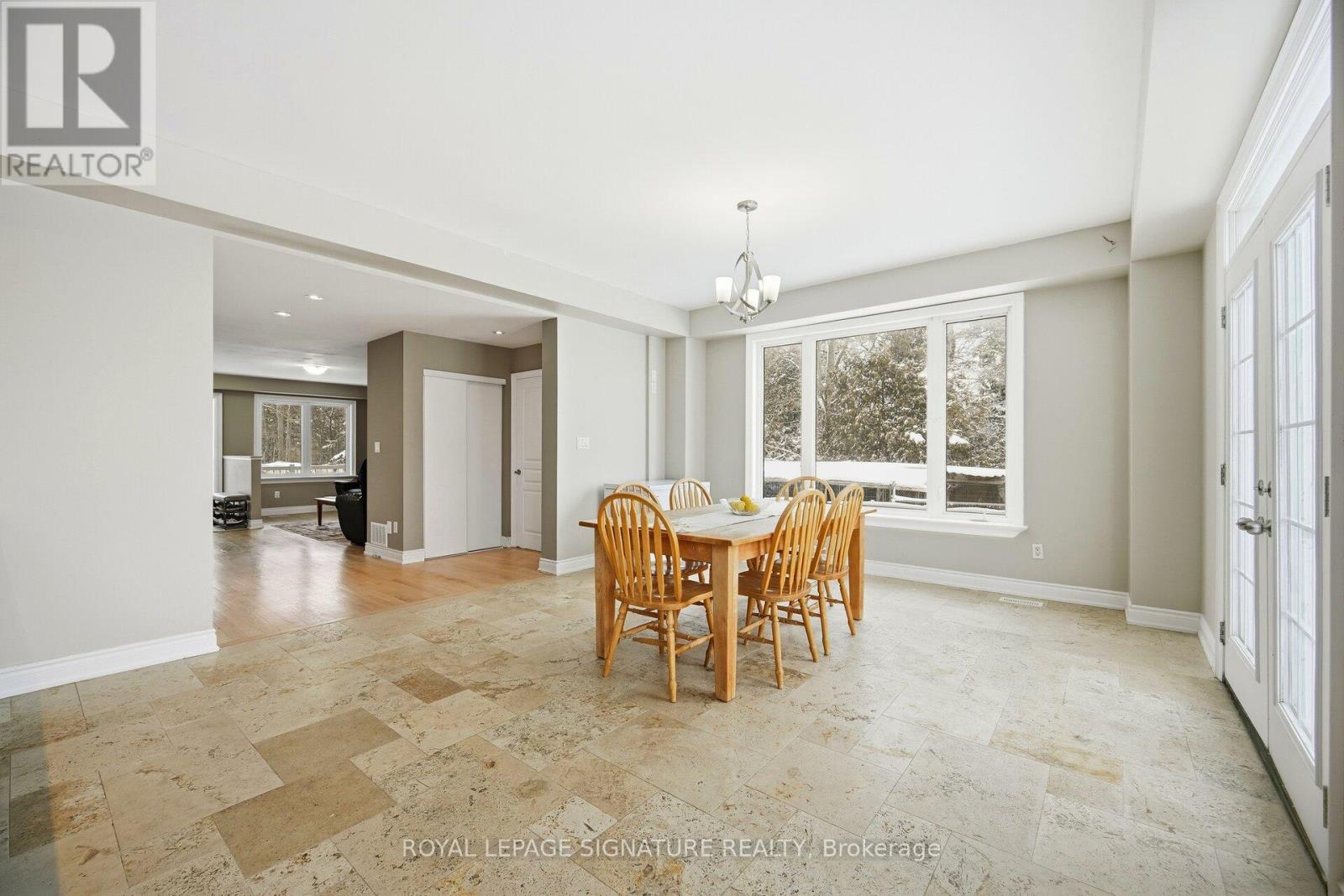 232167 TRAFALGAR ROAD - 15