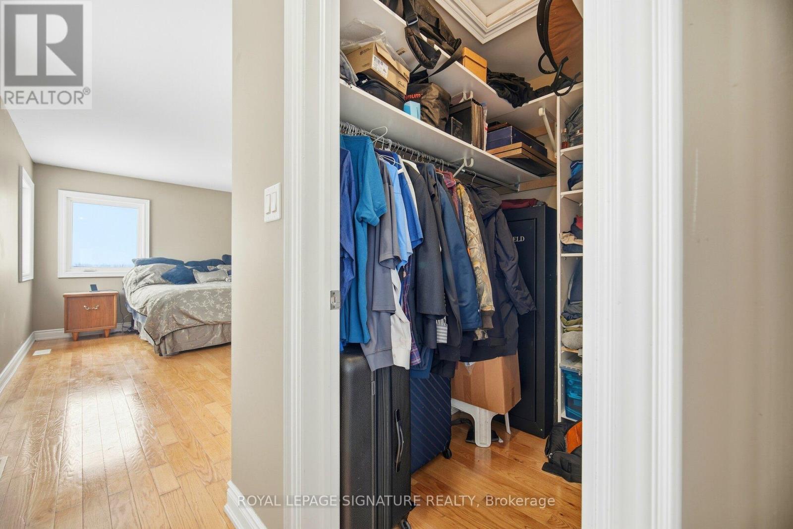 232167 TRAFALGAR ROAD - 31