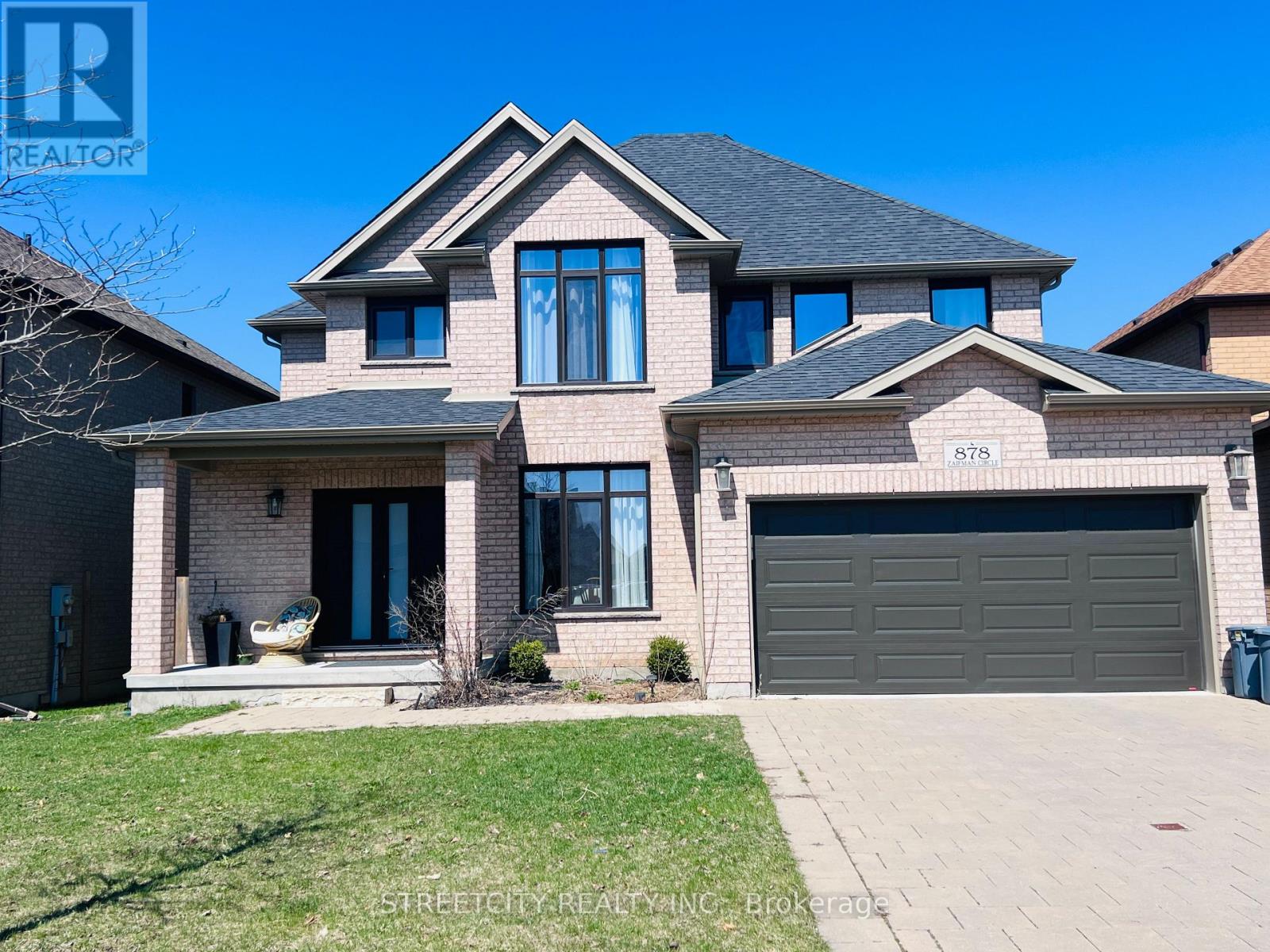 878 ZAIFMAN CIRCLE Property Photo