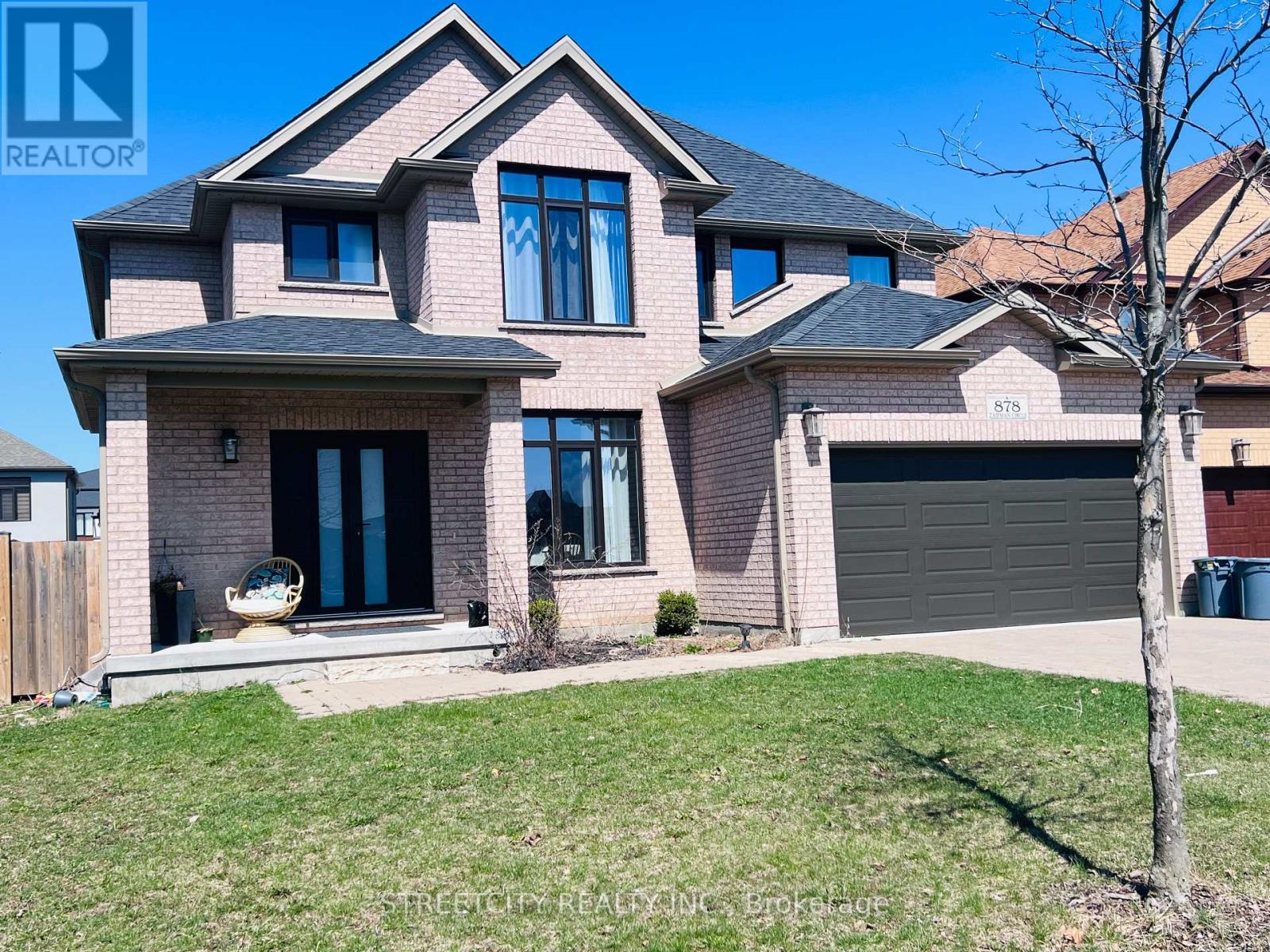878 ZAIFMAN CIRCLE Property Photo