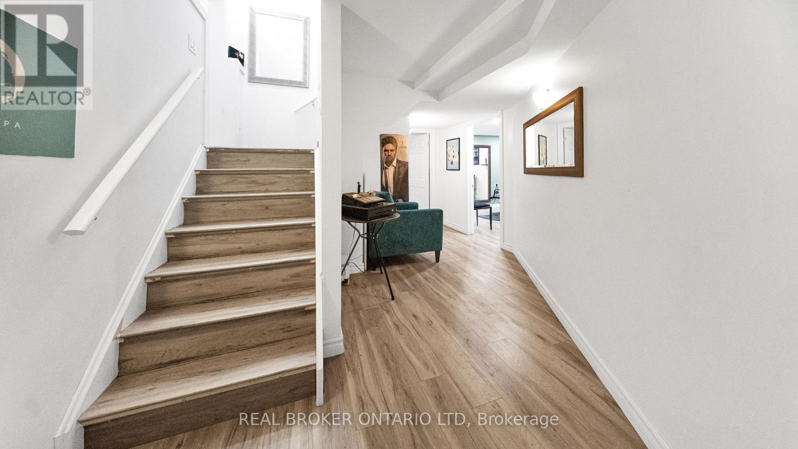 949 BLYTHWOOD ROAD Property Photo