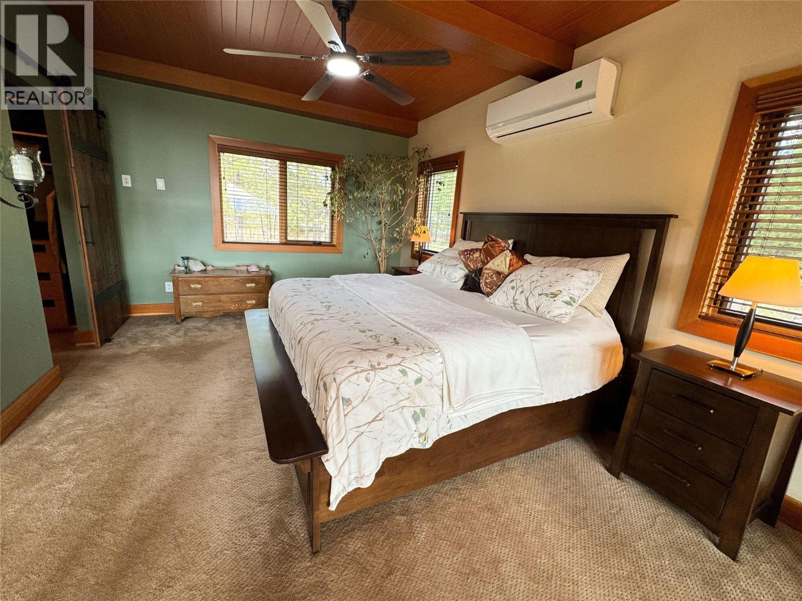 750 395 Highway - 35